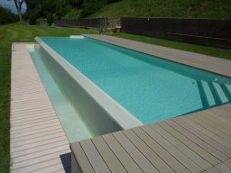 piscina a cascata privata 